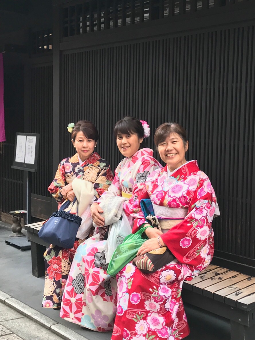 3日連続などリピーター様、複数組ご来店2018年11月25日1